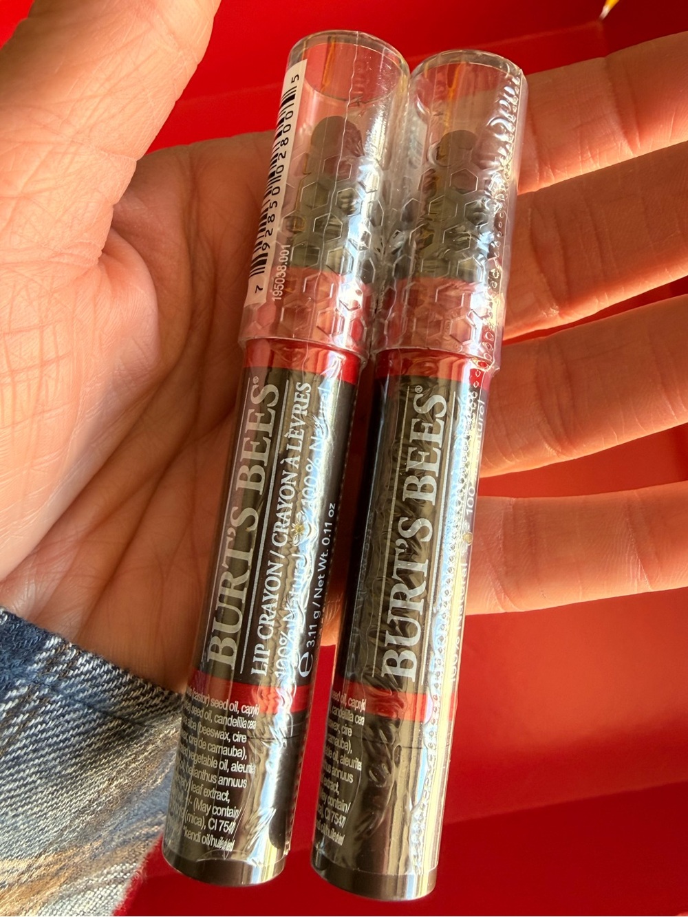 New 2pk Burts Bees Lip Crayons Deep Red - Picture 2 of 2
